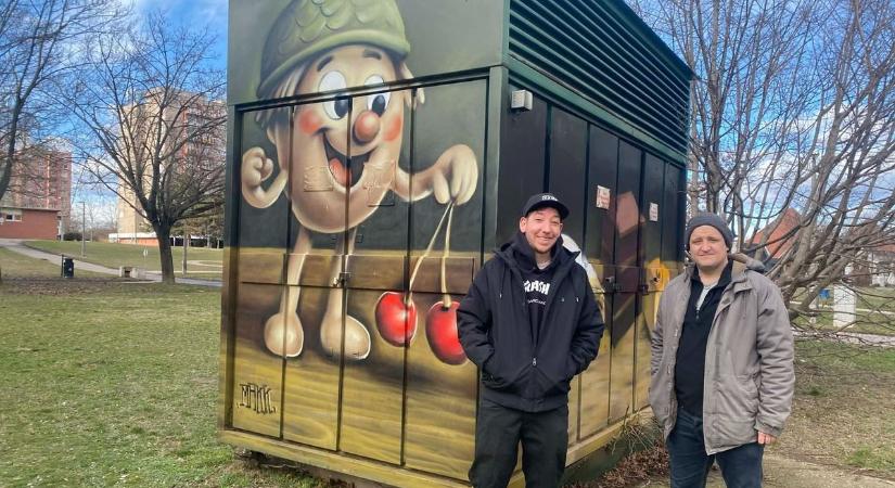 Videón a harapnivaló graffiticsoda, így született újjá a dunaújvárosi trafóház