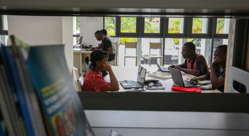 Ruandában és Tanzániában is virágzik az európai egyetemistákat kiszolgáló szakdolgozatíró kisipar