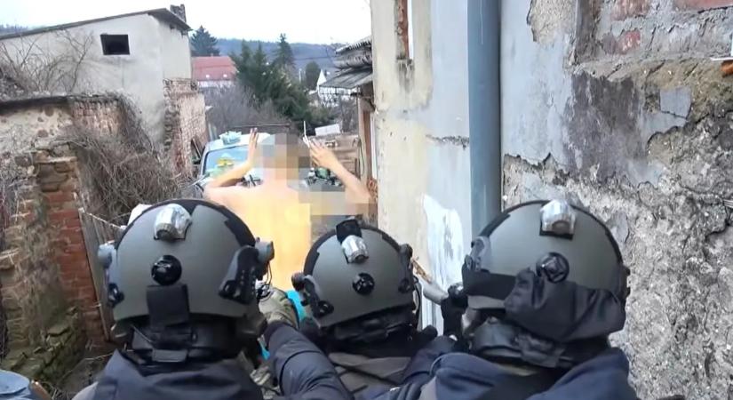 Rendőrkézen az emberrablók: milliókat követeltek az áldozatuktól