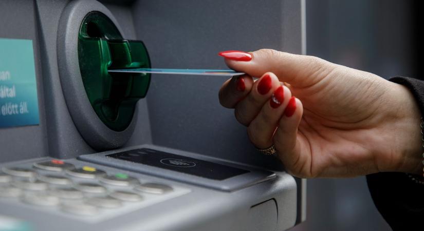 És te tudod, hogyan működik a díjmentes készpénzfelvétel? Februárban fontos változások léptek életbe