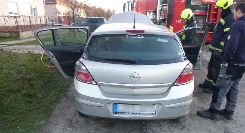 Autótűz Kaposváron: durva fotókat kaptunk az esetről