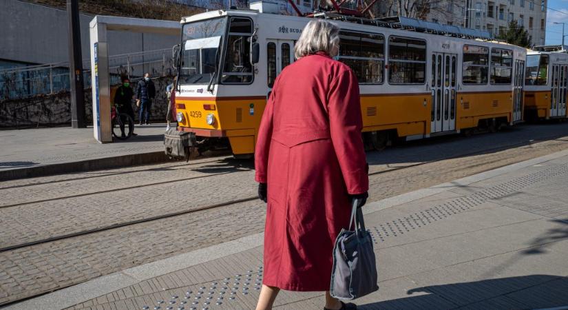 Fontos bejelentés jött a nyugdíjkorhatár előtt állók utazási kedvezményéről