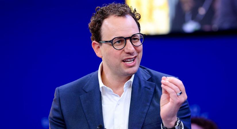 Összefog a Pentagon az AI atyjával, hogy létrehozzák a legpusztítóbb szuperfegyvereket — a kulcsszó: Anthropic