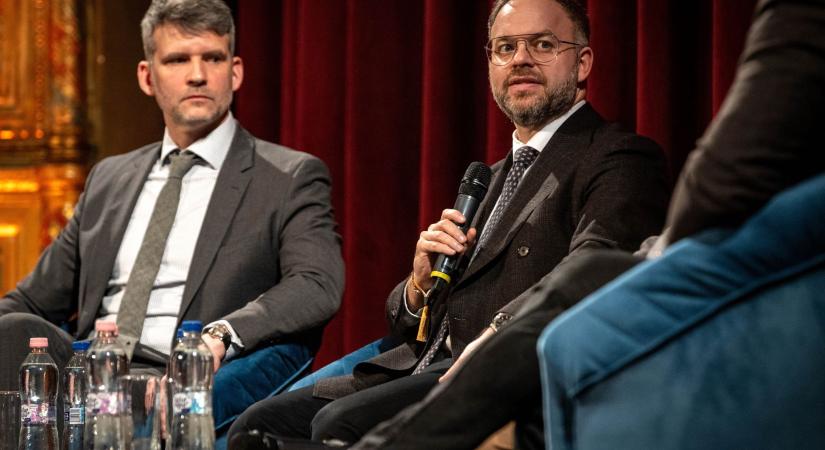 Az ukrán elit talált magának egy kitörési pontot a háborúval – mondta Orbán Balázs a Baljós közelség című dokumentumfilm bemutatóján