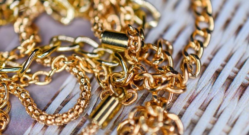 Hamis csillogás, valódi milliók, újra rács mögé kerülhet a szegedi csaló