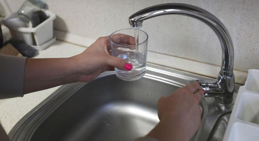 Hideg zuhany: csőtörés történt Hajdú-Biharban, órákig nem folyik semmi a csapokból