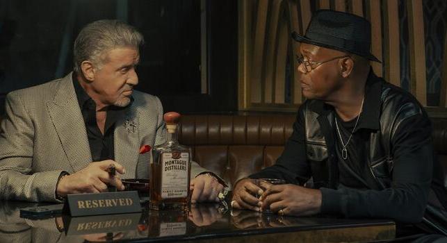 A Yellowstone alkotója írja a Tulsa királya spinoffját, ami időközben nevet is változtatott