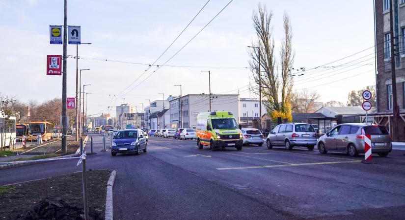 Folytatódik a munka a Szoboszlói úti csomópontban