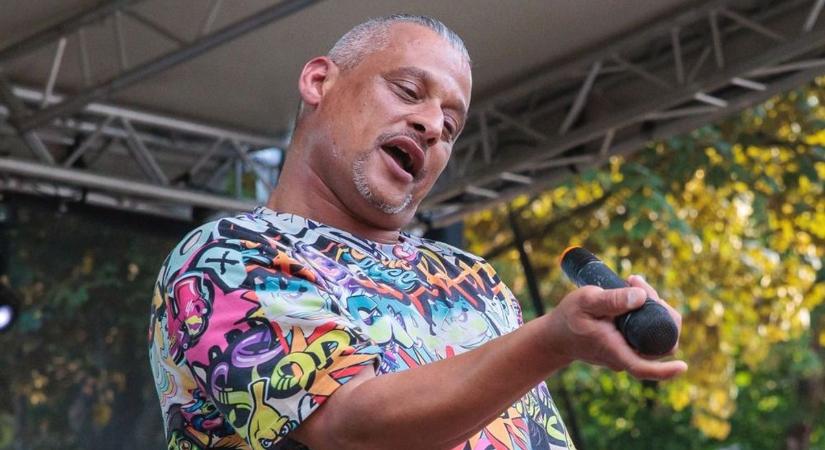 A Dal 2026: bekapcsolva maradt a mikrofon, trágár beszéd hallatszott be az élő adásba – VIDEÓ