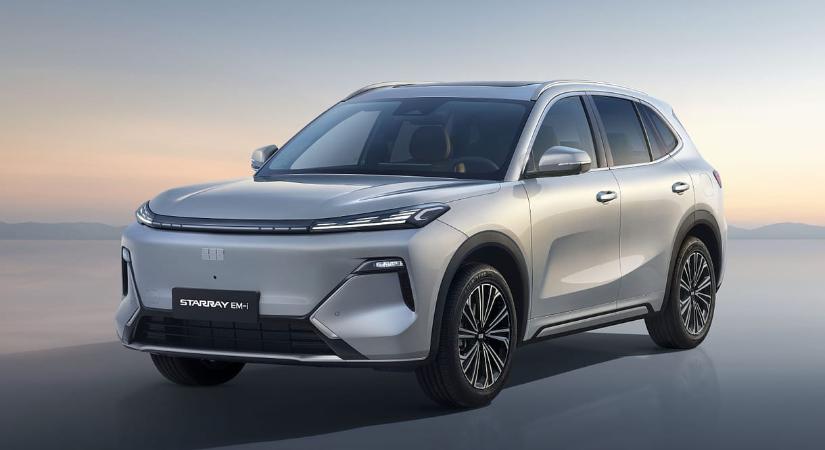 Ismeretlen ismerős: újabb kínai autógyártó érkezett Magyarországra, itt a Geely