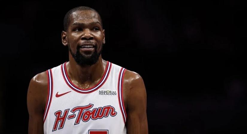 Nem akarja átadni a helyét: újra bizonyítana az NBA-sztár