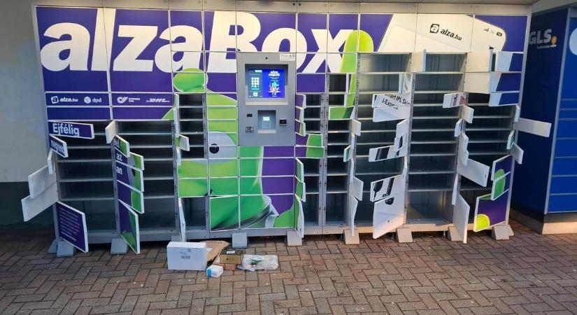 Elkapták a trükkös tolvajt, aki kipakolta a tiszaújvárosi csomagautomatát, hihetetlen részletek