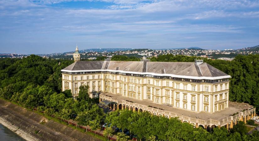 Budapesten pihent Orth Péter és Bánovits Vivianne