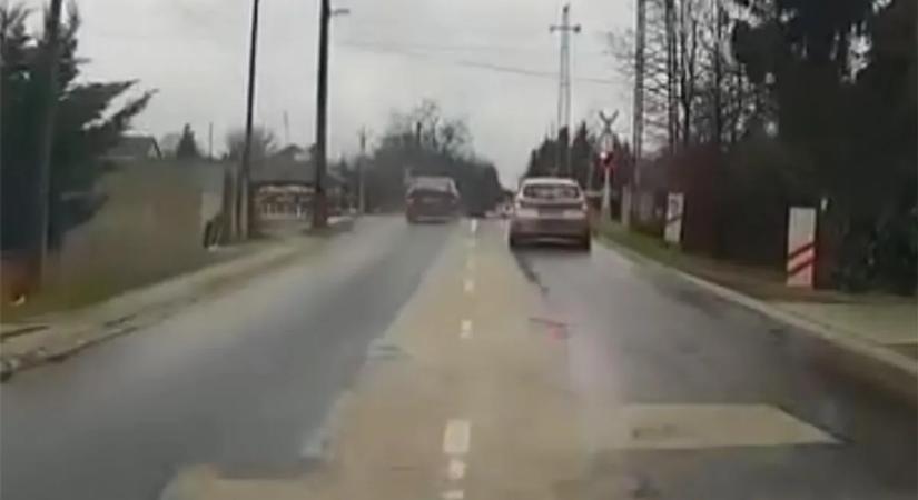 Ez a filmbe illő érdi autós üldözés a rendőröknél is kiverte a biztosítékot