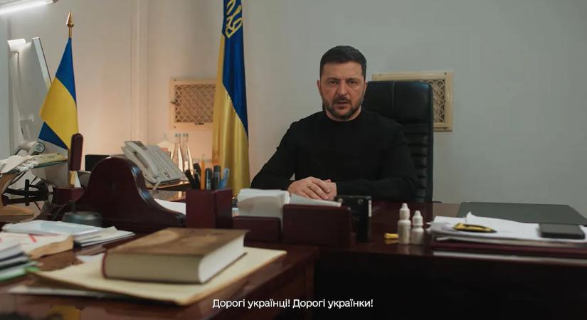 Zelenszkij érzi a vesztét, ezért viselkedik úgy, mint egy dilinyós