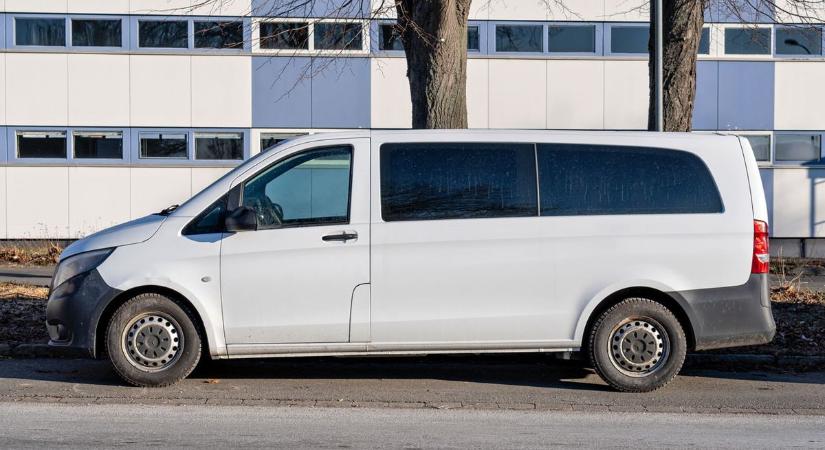 Ismeretlen autó járja a falut – Nem nyugodtak a lakók