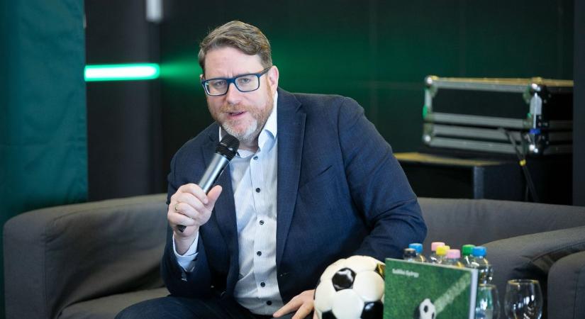 Szöllősi György: „ A labdarúgás olyan téma, amely...”