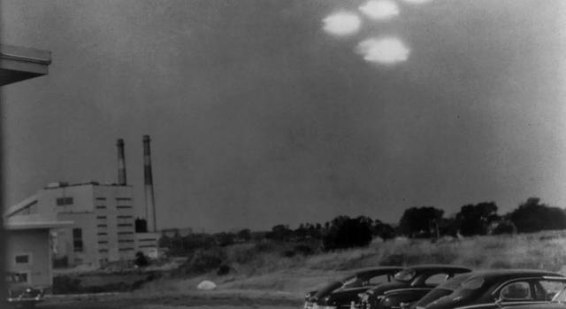 Trump elrendelte az ufókkal és földönkívüliekkel kapcsolatos kormányzati akták titkosításának feloldását