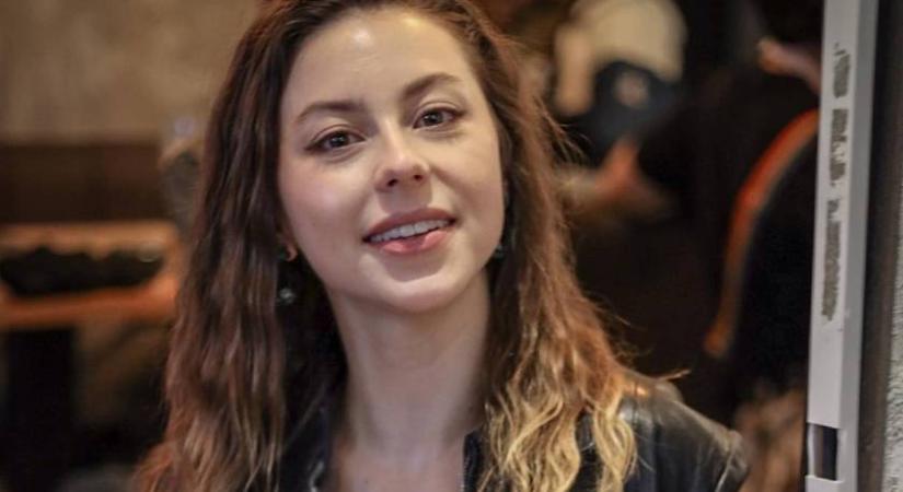 Döbrösi Laura: „Átengedem magamat a szerepnek, azt csinál velem, amit akar”