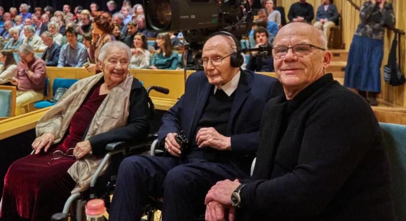 Porzók és bibék közt – Kurtág György születésnapi koncertje és a másnap