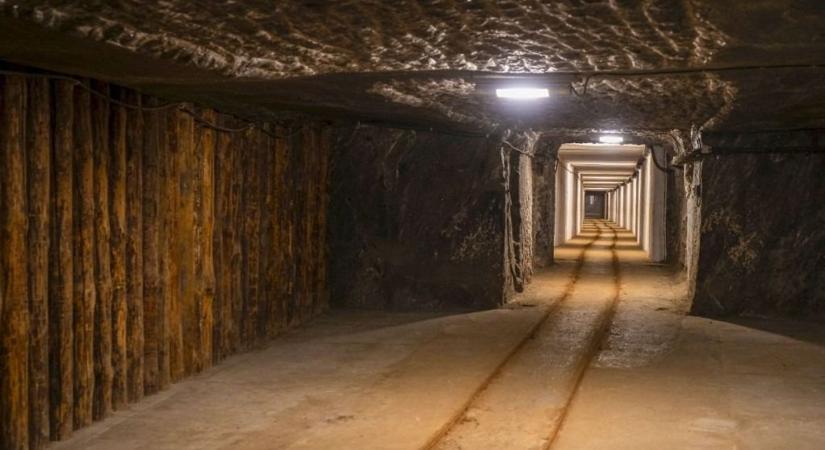 Föld alatti útvonalakon jönnek a migránsok – drámai felfedezés a lengyel határon