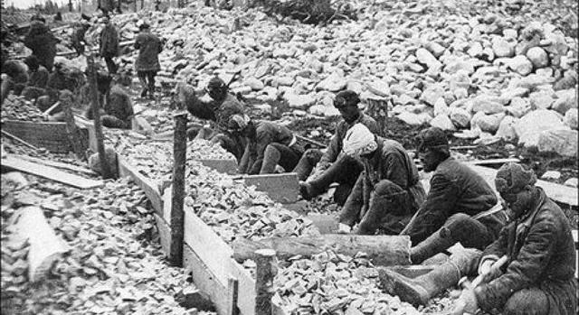 A 20. század egyik legnagyobb tragédiája: a kommunizmus áldozataira emlékezünk