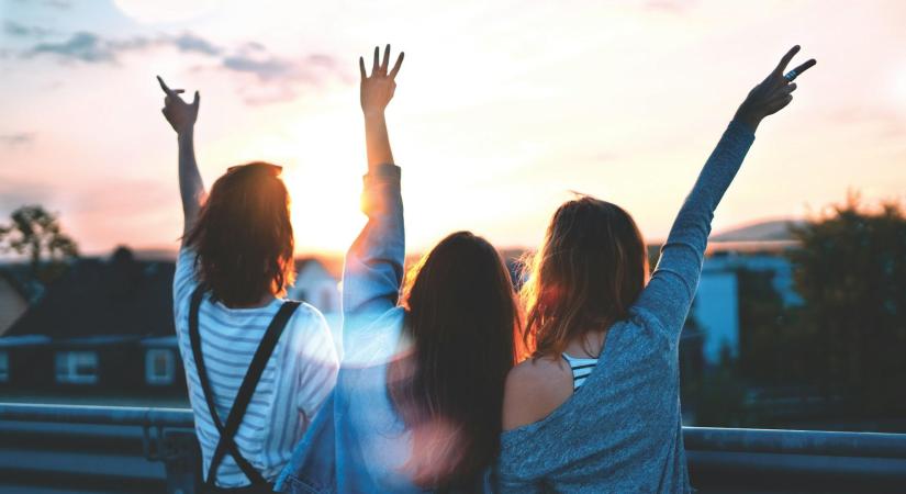 K&H: minden negyedik szülőkkel élő fiatal azonnal költözne