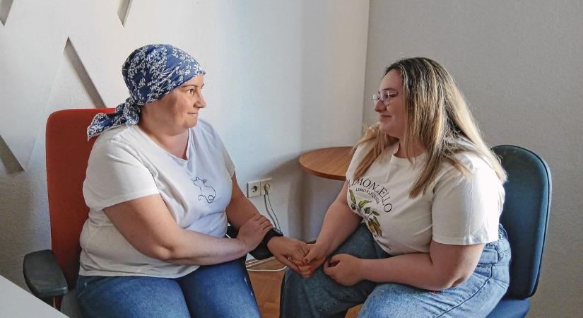 A betegek gyógyulásáért imádkoznak