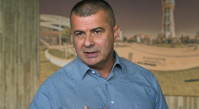 „Ezt már nem fogom csak úgy lenyelni” – eltusolt üggyel vádolta meg Siófok polgármesterét egy kommentelő, Lengyel Róbert feljelentést tesz