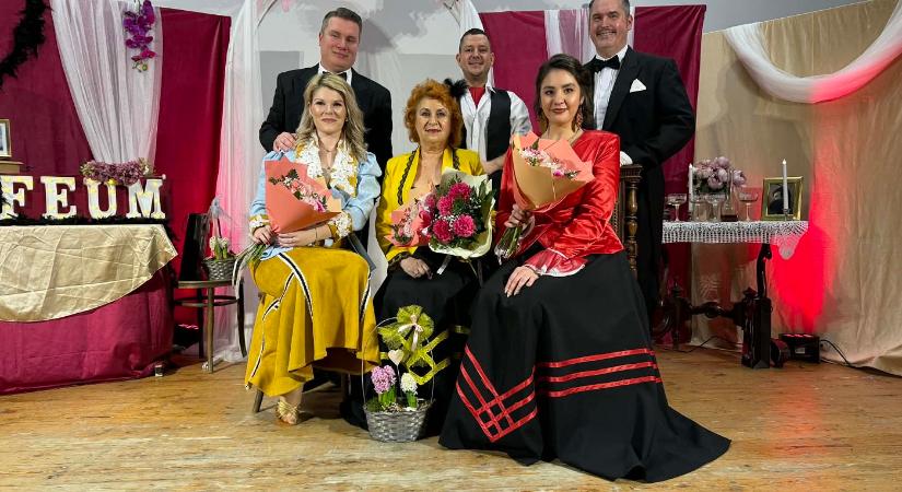 Az Art Operett Társulat sikere Nánán