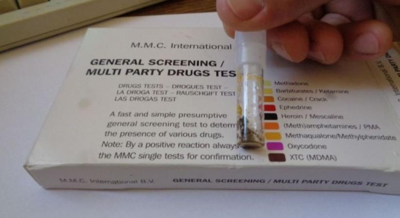 Hála és köszönet a politikai konfliktusoknak!