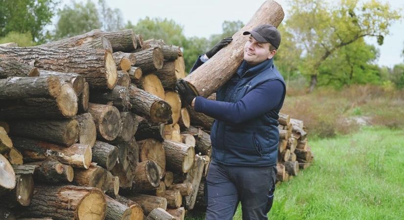Óriási a roham a rendkívüli tűzifáért: kiderült, mire kell felkészülniük a várakozó családoknak a hajdú-bihari településen