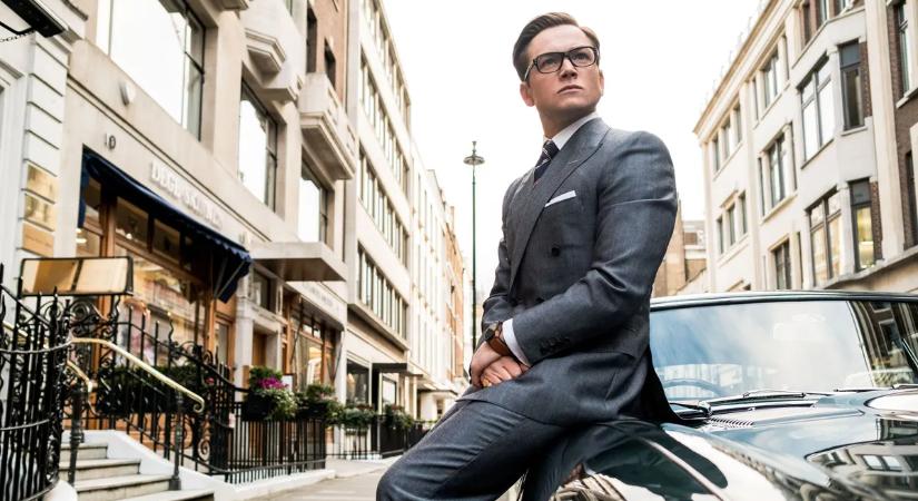 Megkopaszodott a Kingsman-filmek szépfiúja – Sokkoló videón Taron Egerton!