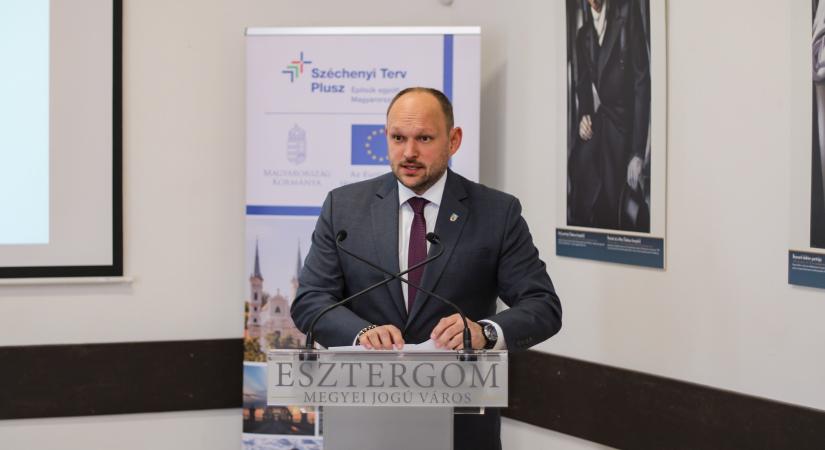 Több mint 3 milliárd forintnyi fejlesztés indul Esztergomban