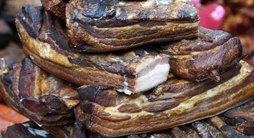 Disznóvágás után: a füstölt áruk tárolásának 7 szabálya
