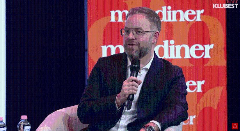 Orbán Balázs ismét meglengette a fehér zászlót, most egy Ukrajnáról szóló film volt az apropó