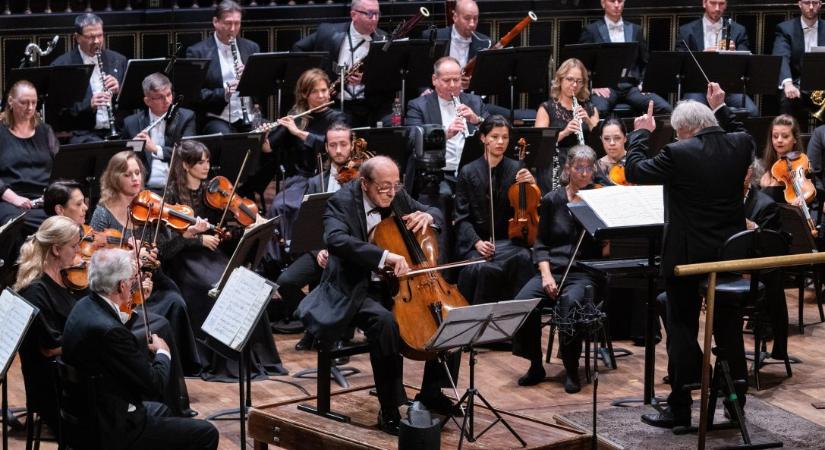 Hírmozaik – február 25.