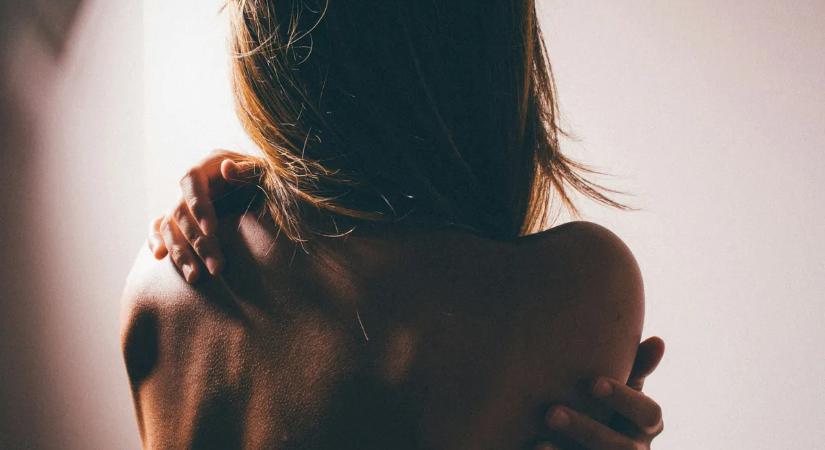 Ezekkel a módszerekkel enyhíthetők a pikkelysömör tünetei