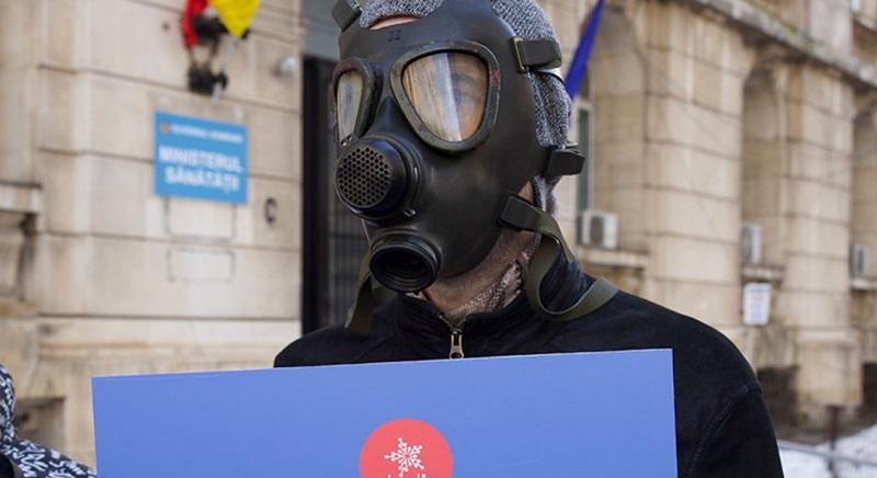 Több tízezren írták alá: Tiltsák ki az elektronikus cigarettát zárt nyilvános helyekről!