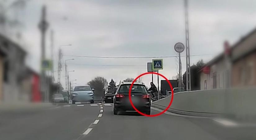 Hatalmasat esett egy zebrán száguldó biciklis Dunaharasztiban