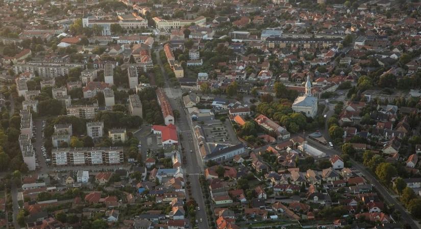 Generációk fordultak meg itt... 24 év után bezár az ismert hajdú-bihari üzlet