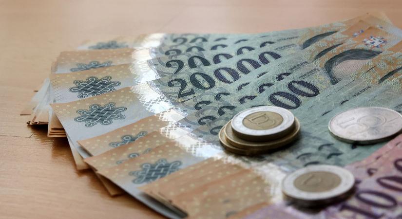 Pénzhamisítás gyanúja miatt letartóztattak egy mezőtúri férfit