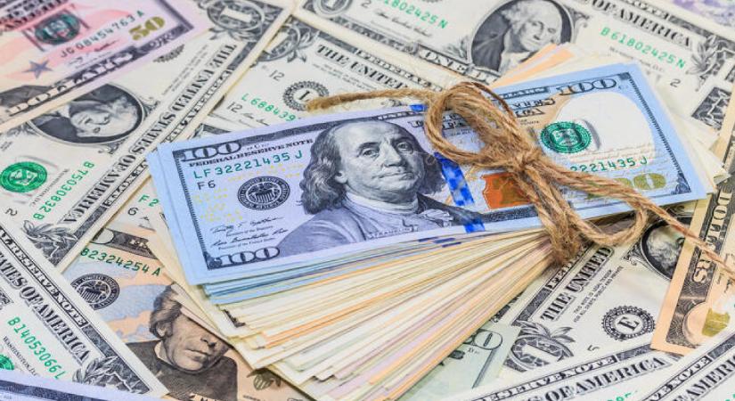 Váratlan fordulat: jelentős devizaadósságot vett fel a magyar állam