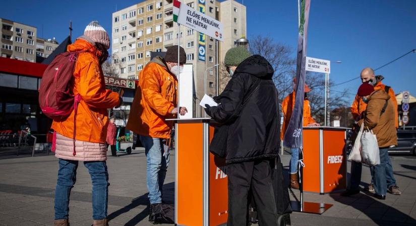 Megrugdosták és a fejét ütötték a Fidesz aktivistának, most megszólalt (videó)