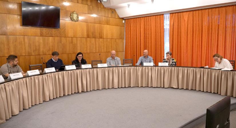 Kiírta a tavaszi pályázatait a humánpolitikai bizottság