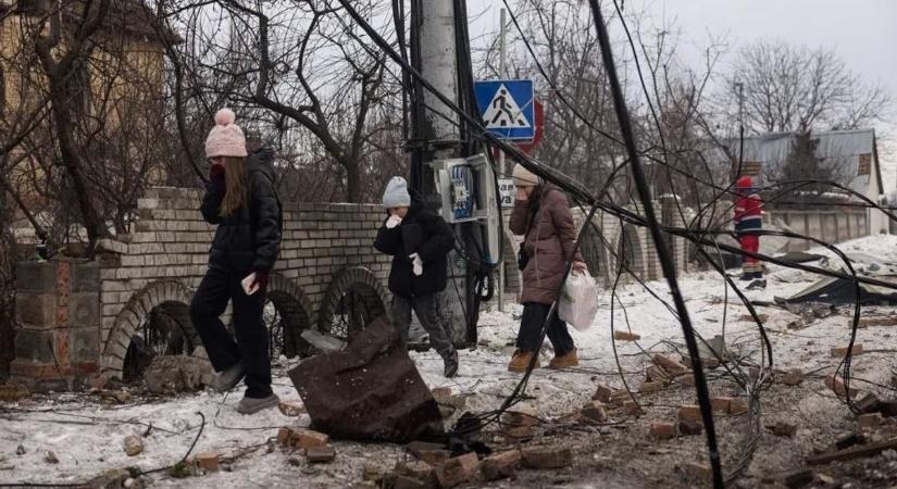 Szirénák közt nőnek fel: így élnek ma az ukrán gyerekek