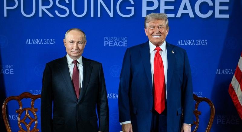 Elmondta a Kreml szóvivője, mikor érdemes találkoznia az orosz, az amerikai és az ukrán elnöknek