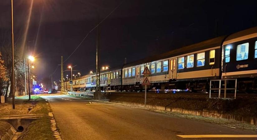 Vonatgázolás okoz fennakadást a MÁV székesfehérvári vonalán, itt történt az eset!