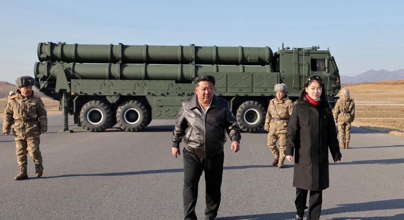Kim Dzsongun 13 éves lánya lett az észak-koreai rakétaprogram vezérigazgatója