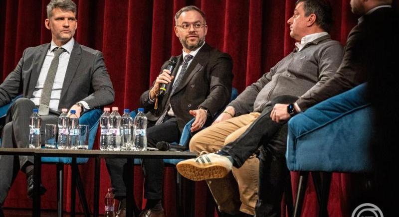 Orbán Balázs: nem fogunk leválni az orosz energiáról